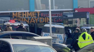 Gebze’de Restoranda Rehine Olayı! Polis Müdahale Ediyor