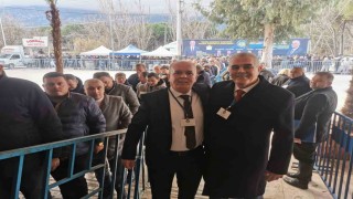 Kongrede maaş krizi