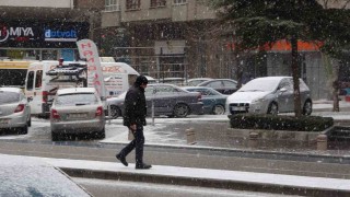 Konyada kar yağışı başladı