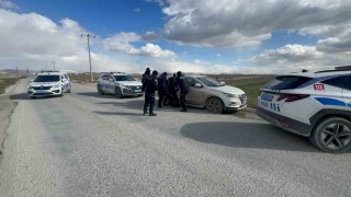 Konyada polisten kaçan şüpheli kovalamaca sonucu yakalandı