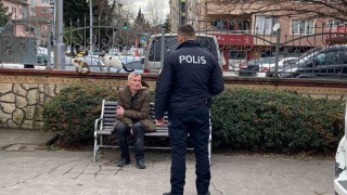 Köpeğin ısırdığı vatandaş kolundan yaralandı