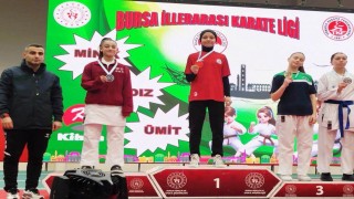 Körfezli karateciler Bursadan 9 madalyayla döndü