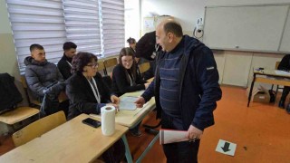Kosovada halk sandık başında