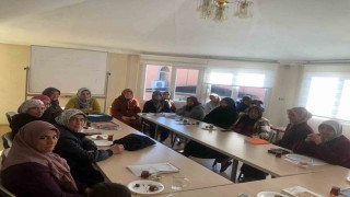 Köyceğiz’de Kadınlar İçin Tefsir Dersleri Devam Ediyor