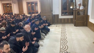 Kuluda Berat Kandilinde vatandaşlar camileri doldurdu