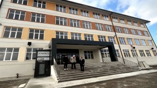 Kuluda binasını yeniden yapılan okulda ders zamanı
