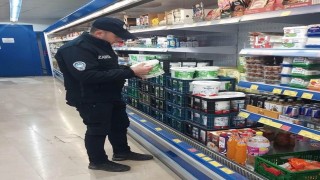 Kuluda marketlerde zabıta denetimleri sürüyor