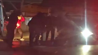 Kuşadasında motosiklet ile otomobil çarpıştı: 1 ölü, 1 ağır yaralı