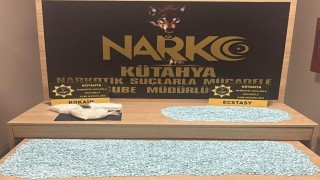 Kütahyada iki uyuşturucu satıcısı tutuklandı