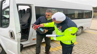 Kütahyada jandarmadan okul servis araçları denetimi