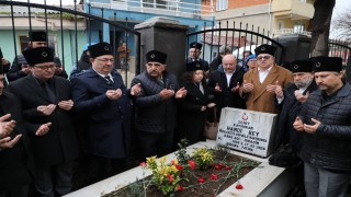 Kuva-yi Milliye kahramanı şehit kaymakam kabri başında anıldı