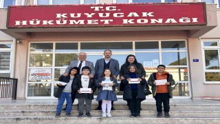 Kuyucak Kaymakamı Niyaziden BİLSEM öğrencilerine hediye