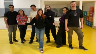 Latin danslarını Tepebaşında öğreniyorlar