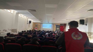Lise öğrencilerine bilgilendirme semineri