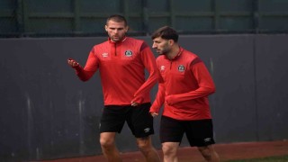 Manisa FKda Adanaspor mesaisi başladı