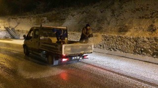 Manisada kar yağışı etkili oldu