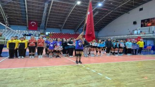 Manisada Okul Sporları Voleybol Grup Müsabakaları başladı