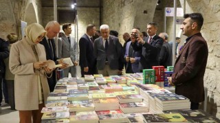 Mersin 1. Kitap ve Kültür Günleri etkinliği sürüyor