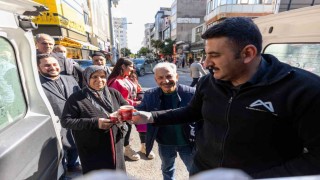 Mersin Büyükşehir Belediyesinden vatandaşlara kaynar ikramı