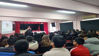Mersinde jandarmadan öğrencilere siber farkındalık eğitimi