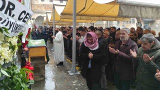 Milletvekili Mahmut Tanalın ağabeyi son yolculuğuna uğurlandı