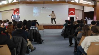 Mimarlık öğrencileri atölyede buluştu