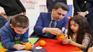 Minik öğrencilerle etkinlik yaptı