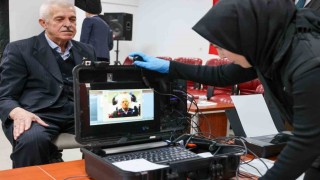 Mobil nüfus hizmeti huzurevinde