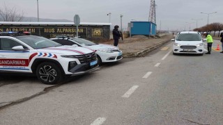 Muşta jandarmadan geniş kapsamlı asayiş uygulaması