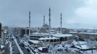 Muşun karla kaplı eşsiz güzellikleri havadan görüntülendi