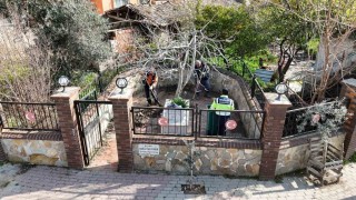 Nazilli Belediyesinden Ramazan öncesi türbelerde bakım ve temizlik çalışması