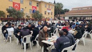 Nazillide meslek liselilere keşkek ikramı