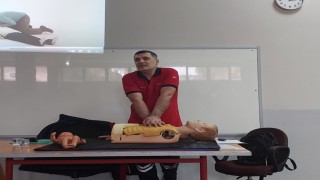 Nazillide üniversite öğrencilerine İlk Yardım ve Afet Öncesi Hazırlık eğitimi