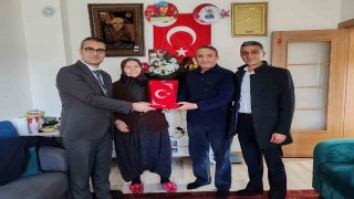 Niğde SGK İl Müdürü Eray Buzdan şehit ailelerine anlamlı ziyaret