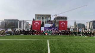 Nilüfer Kız Cup 2025in şampiyonu Ufukspor