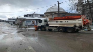 Nilüferde yolların açılması için ekipler seferber oldu
