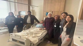 Odun toplarken düşen ve omuzu çıkan hasta, kapalı yöntemle ameliyat edildi