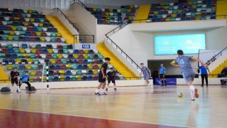 Okullar arası futsal müsabakaları başladı