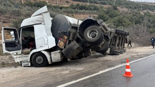 Osmaniye’de Akaryakıt Yüklü Tanker Devrildi