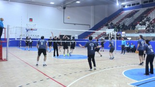 Osmaniye’de Dumansız Hava Sahası Voleybol Turnuvası Başladı!