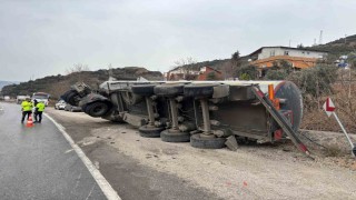 Osmaniye'de kontrolden çıkan tanker devrildi