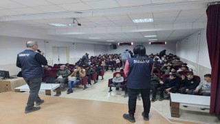 Osmaniye’de Öğrencilere Dijital Güvenlik Anlatıldı
