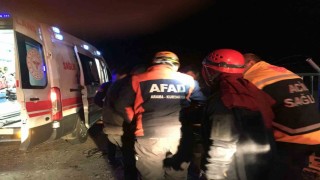 Osmaniyede otomobil sulama kanalına devrildi: 1 yaralı