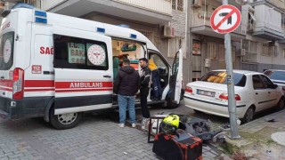 Otomobille çarpışan motosiklet sürücüsü yaralandı