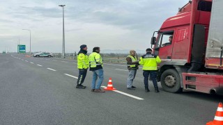 Otoyol denetlemesinde 102 araç kontrol edildi