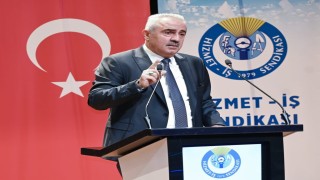Özdemir: Emekçilerin mücadelesini siyasi zemine çekmeye çalışanlara fırsat vermeyeceğiz