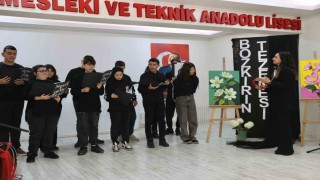 Özel öğrenciler Neşet Ertaşı unutmadı