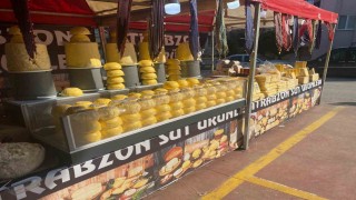 Pamukkalede kurulan fuarlarda 1 tona yakın hileli ürün ele geçirildi