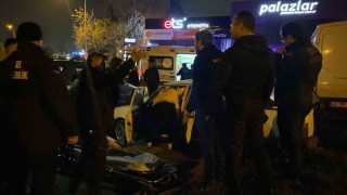 Park halindeki otomobilde başından vurulmuş halde bulundu