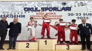 Pazaryerili kick boksçular Türkiye Şampiyonasından büyük başarı ile döndü